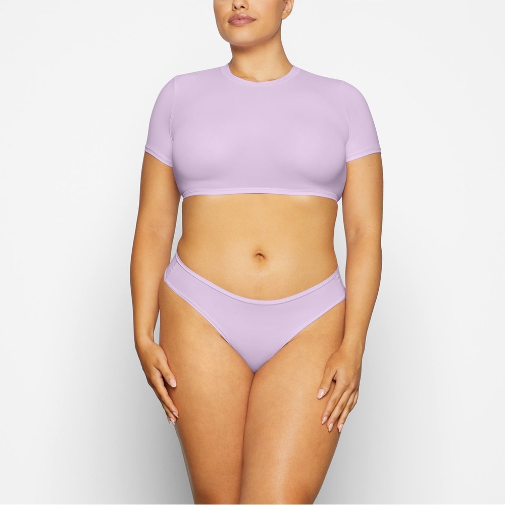 🦄 Skims Fits Everybody Super Cropped T-Shirt 🦄